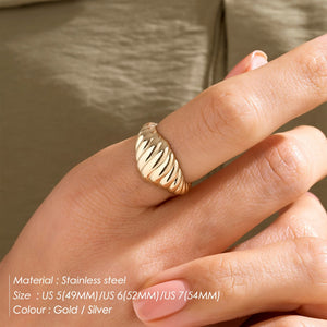 Chic Coil Ring